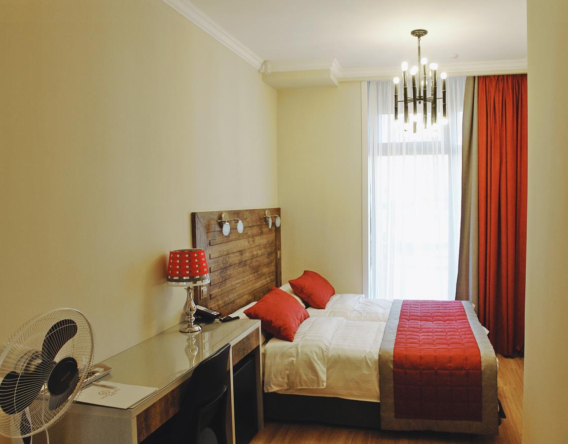 Grace Point Hotel Nur-Sultan  Exterior photo