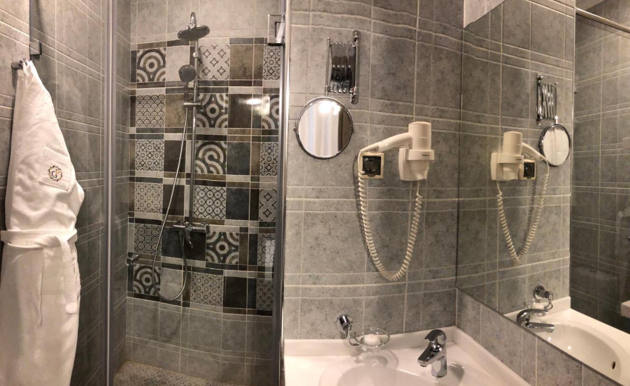 Grace Point Hotel Nur-Sultan  Room photo