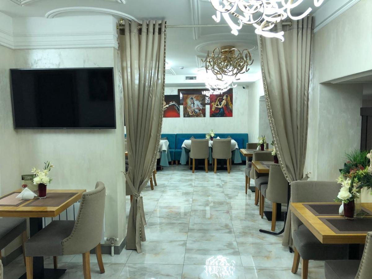 Grace Point Hotel Nur-Sultan  Room photo